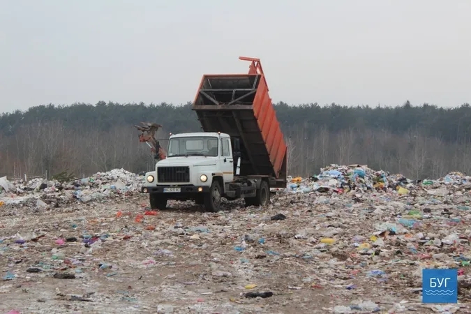 У Володимирі не вистачає коштів на розробку нової карти сміттєзвалища (фото)