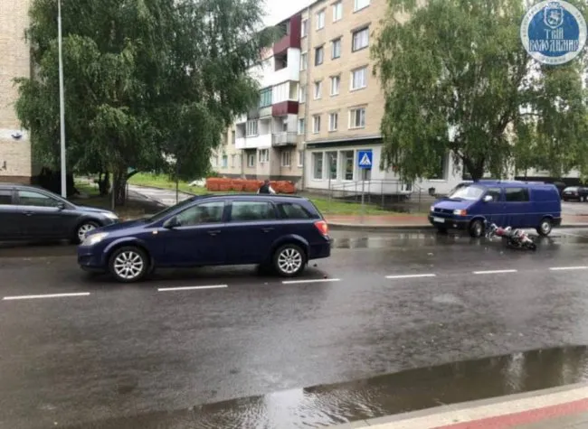 У Володимирі-Волинському автівка збила мотоцикліста