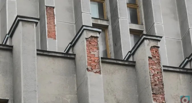 Фасад будівлі Волинської ОДА оновлять за майже мільйон гривень (фото, відео)