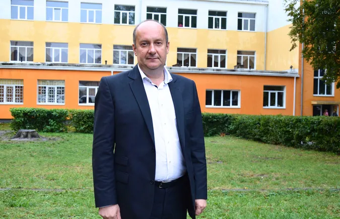 Директор школи, який був заступником Миколи Романюка, йде покращувати Луцьк (інтерв'ю, фото)