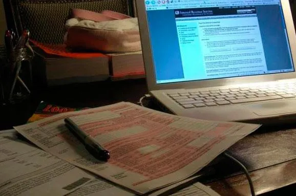 Дубль два: що змінили політики  у своїх деклараціях (інфографіка)