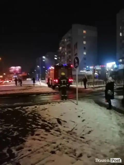Гарячі «Теревені»: на Соборності «горіла» піцерія (фото)