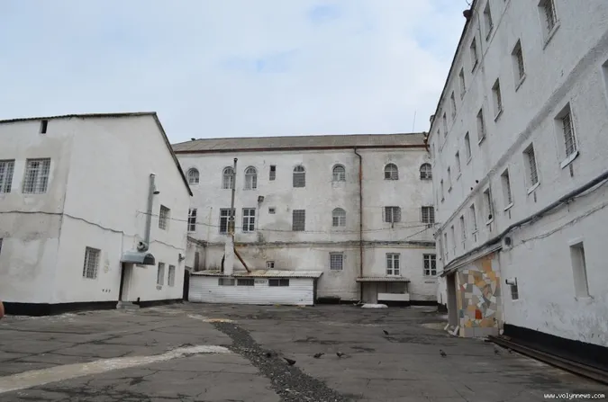Слідчий ізолятор у Луцьку переповнений – в’язнів хочуть перевезти до Рівного