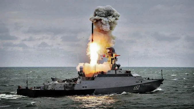Росія тримає в Чорному морі 9 кораблів, серед яких чотири носії «Калібрів»