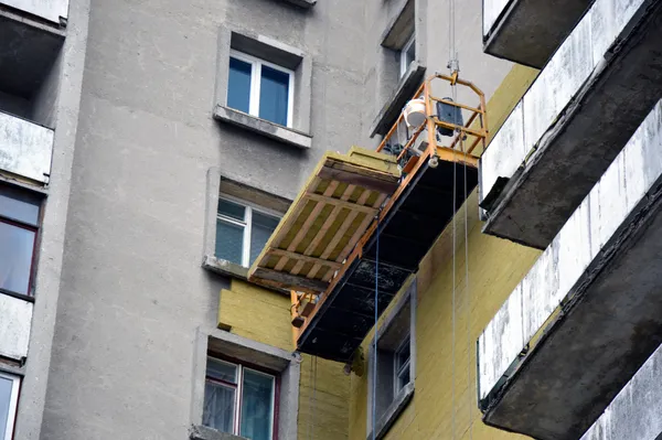 3,5 мільйона на 16 поверхів:  як у Луцьку модернізовують «Центральну Вежу» (фото)