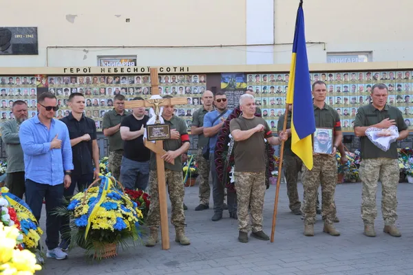 У Луцькій громаді попрощалися із 32-річним захисником Сергієм Черленюком (фото)