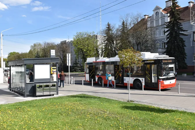 У Луцьку завершили встановлення «розумних» зупинок, - Поліщук