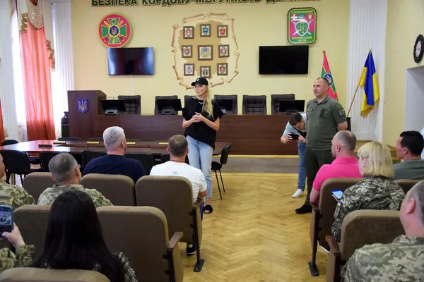 До волинських прикордонників завітала Оля Полякова (фото)