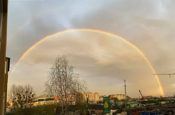 Над Луцьком розкинулась травнева веселка (фото)