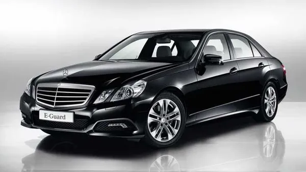 Mercedes E 200 2011 року