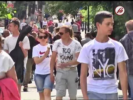Лучани знову скаржаться на сморід (відео)