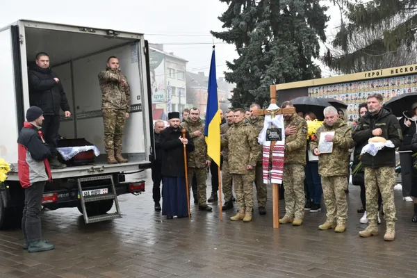 У Луцьку попрощалися із загиблим захисником України Валентином Бугайчуком (фото)
