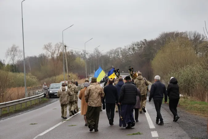 У Луцькій громаді попрощалися з полеглим Героєм Іваном Матвіюком (фото)