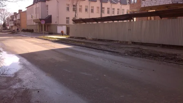 У Луцьку муніципали оштрафували виконроба за забруднення дороги