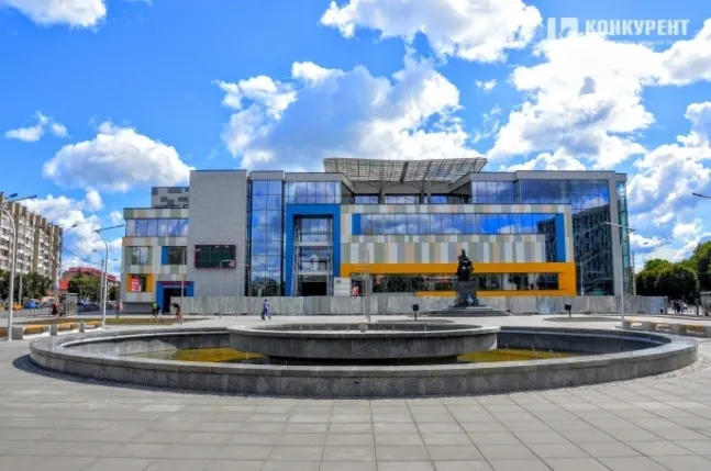 Як лучани оцінюють оновлений «Промінь» (фото)