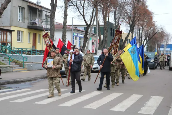 Понад рік вважався зниклим: на Волині попрощалися із солдатом Василем Цвілюком (фото)