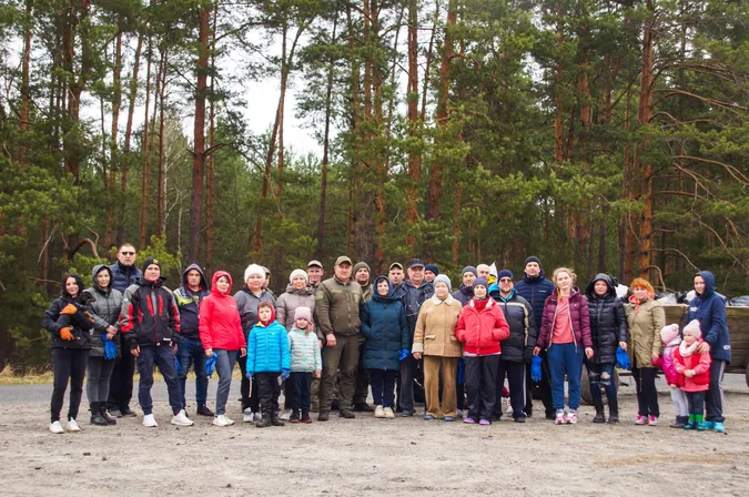«Маленька вдячність Природі»: на Волині прибирали й озеленювали території, очищали джерела та водойми (фото)