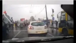 Наїзд на пішоходів у Луцьку: оприлюднили відео моменту зіткнення (відео 18+)