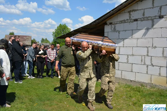 На Волині попрощалися із захисником Олександром Бишевичем (фото)