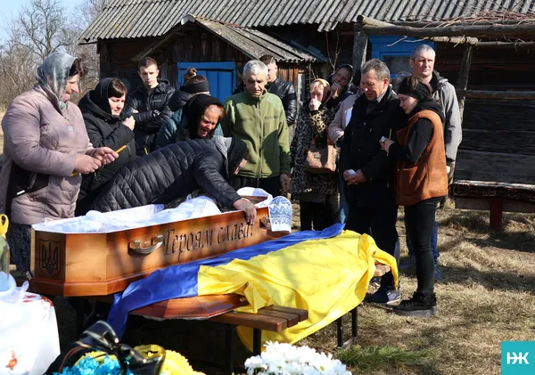 Серце зупинилося у 24: на Волині попрощалися з молодим солдатом Богданом Дідиком (фото)