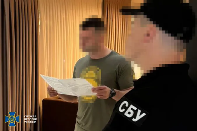 Продавали землю за безцінь: правоохоронці затримали мера Мукачева Балогу та голову РВА Ланя