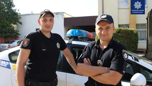 У Луцьку хлопець написав записку і порізав руки: врятували патрульні (відео)