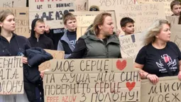 «Не мовчи. Мовчання вбиває»: у Ковелі відбулась акція на підтримку полонених бійців «Азову» (фото)