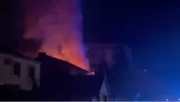 Вибухи, вогонь та багато диму: що коїться у Луцьку (відео)