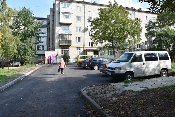 Вулицю Липинського у Луцьку відремонтують за місяць (фото)