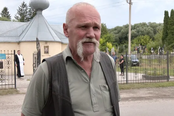 У Луцьку попрощалися з бійцем Андрієм Коробком після повторної експертизи (фото, відео)