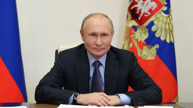 Кремль анонсував поїздку путіна на Донбас (відео)