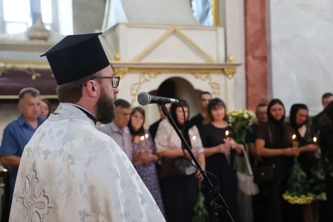 Навіки додому: у Луцьку попрощалися з воїном Андрієм Малим, який загинув на Харківщині