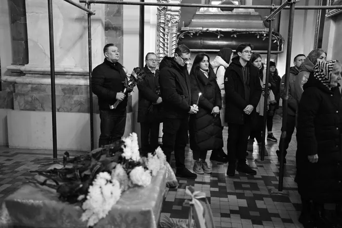 У Луцьку попрощалися із загиблим на Донеччині Ігорем Ревком (фото)
