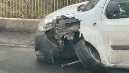 У Луцьку – аварія: пошкоджені авто стоять обабіч мосту (фото, відео, оновлено)