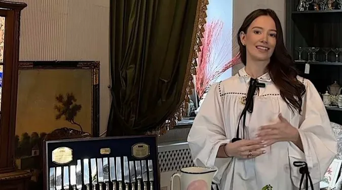 Луцька колекціонерка вінтажу Яна Тарарай показала, як сервірує пасхальний стіл (фото)
