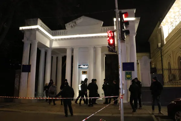 У центрі Києва обстріляли елітне авто: вбили дитину (фото, відео)