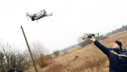 Рятувальники волинського гарнізону навчилися управляти безпілотниками (фото)