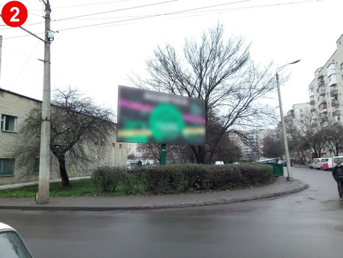 У Луцьку демонтують 12 старих білбордів: де саме