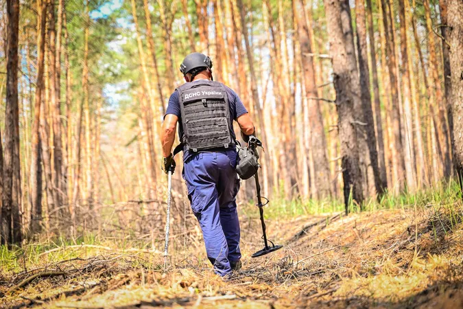 Волинські сапери розміновують Донеччину та Чернігівщину (фото)