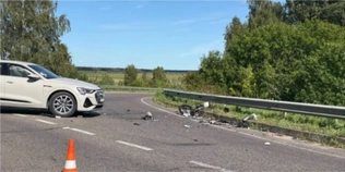 Біля Ковеля – страшна аварія: позашляховик покалічив мотоцикліста насмерть (відео)