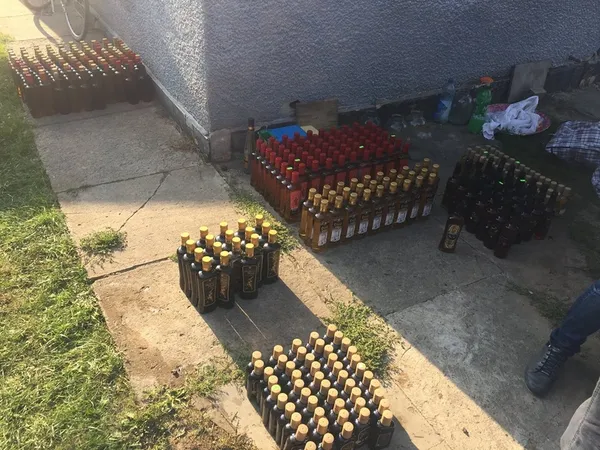 У Луцьку підробляли медівку відомого волинського медовара (фото)