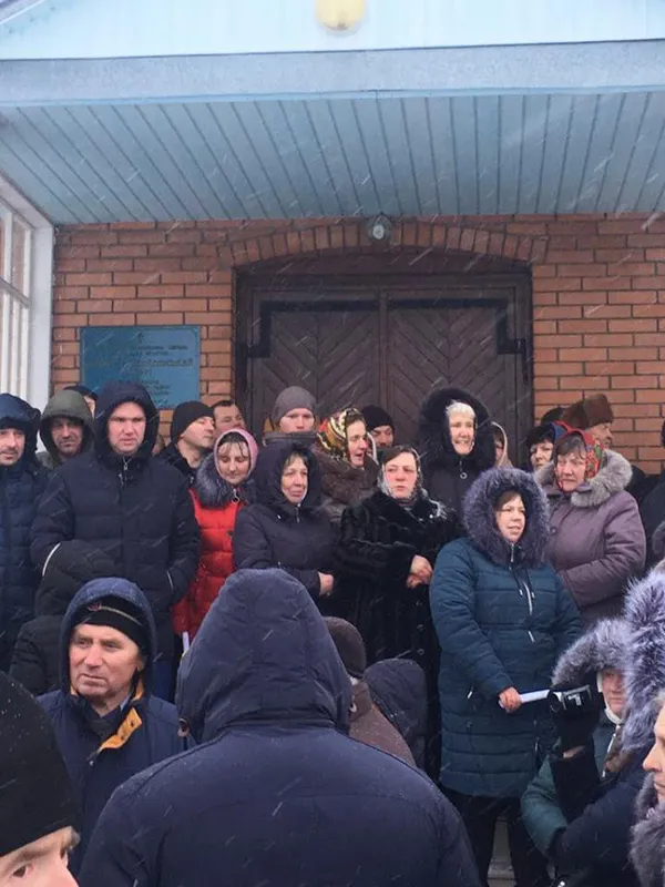 Храм у Красноволі таки став ПЦУ: залучили поліцію