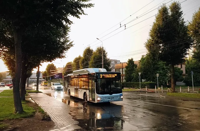 Відтепер на маршрути у Луцьку шукатимуть автобуси лише з кондиціонерами