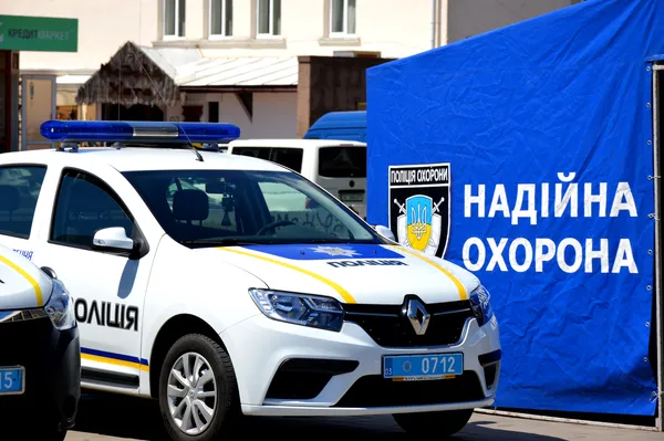 Із подяками, дітьми і квардокоптерами: як у Луцьку святкували день Нацполіції (фото)