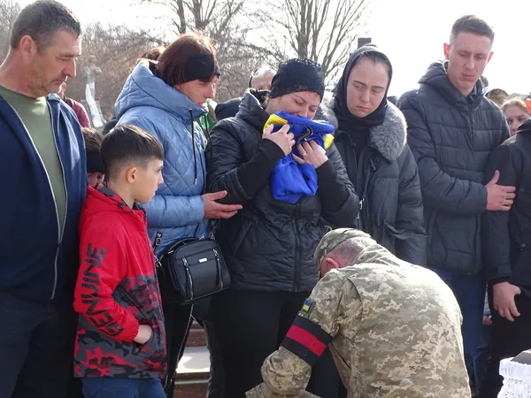 На Волині попрощалися із 38-річним матросом Олександром Слебіком (фото)