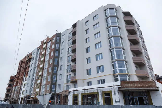 Біля Луцьку зведуть будинок до 36 метрів заввишки