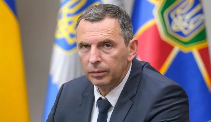 Під Києвом обстріляли авто першого помічника Зеленського (фото, відео, оновлюється)