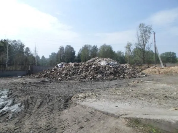 «Укрветсанзавод» скидає туші  тварин на околицях Ковеля (фото)