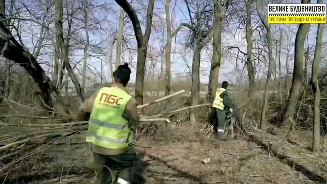 Без вихідних: на Волині ремонтують дорогу між Секунем та Мислиною (відео)