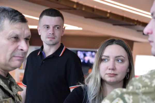 Як волинські атовці дивилися прем'єрний показ фільму про Донецький аеропорт (фото)